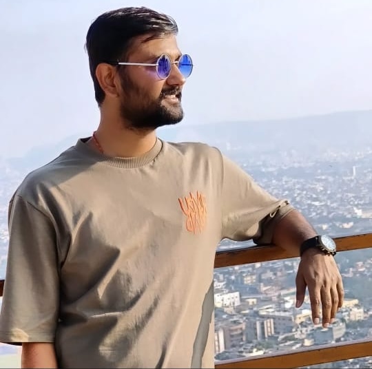 Anoop bhatt - Team Member at Raivan Software